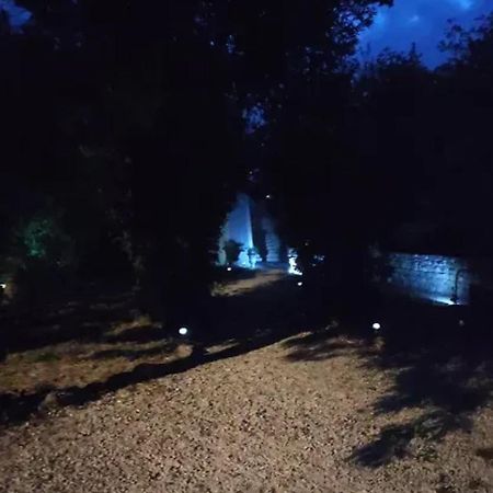 Studio Charmant Dans Un Ancien Moulin Pres D'Orange 30 M² Piscine Exterior foto